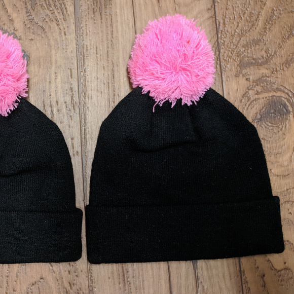 NWT 2 pieces Cat Fcae Knit Beanie with Pompom - Picture 6 of 6